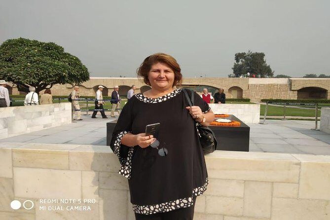 3-4 Hour Old Delhi Heritage Walk Tour with Tuk Tuk Ride Wherever Required - Dariba Kalan: Silver Stalls, Persian Word Origins, and Trade Stories