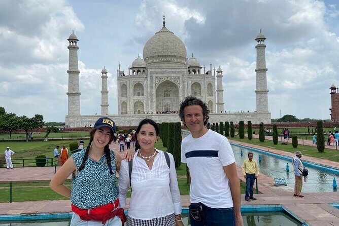 3-Day Luxury Golden Triangle Tour: New Delhi, Agra & Jaipur - A few Jaipur extras that add color: Jal views, Patrika Gate, and a long return