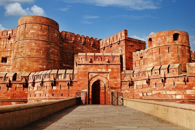 3-Day Private Golden Triangle Tour to Agra &Jaipur from New Delhi - Day 1 in Delhi: From Qutub Minar to Old Delhi at Chandni Chowk