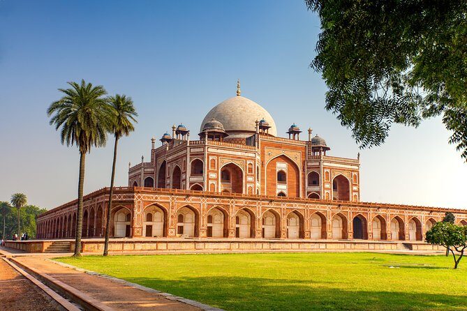 3-Days Private Golden Triangle Tour: Delhi, Agra & Jaipur by Car - Old Delhi Shortcuts: Tuk-Tuk, Markets, and What You Should Plan for