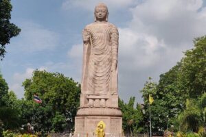 3 Hour Walking Tour of Buddhism in Sarnath - Mulagandhakuti Vihara: a 1931 Sri Lankan Mahabodhi Society temple stop
