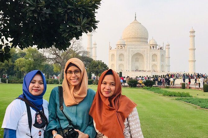 6 Days Golden Triangle Tour - Sunrise Taj Mahal on Day 4 and Fatehpur Sikri Ghost City