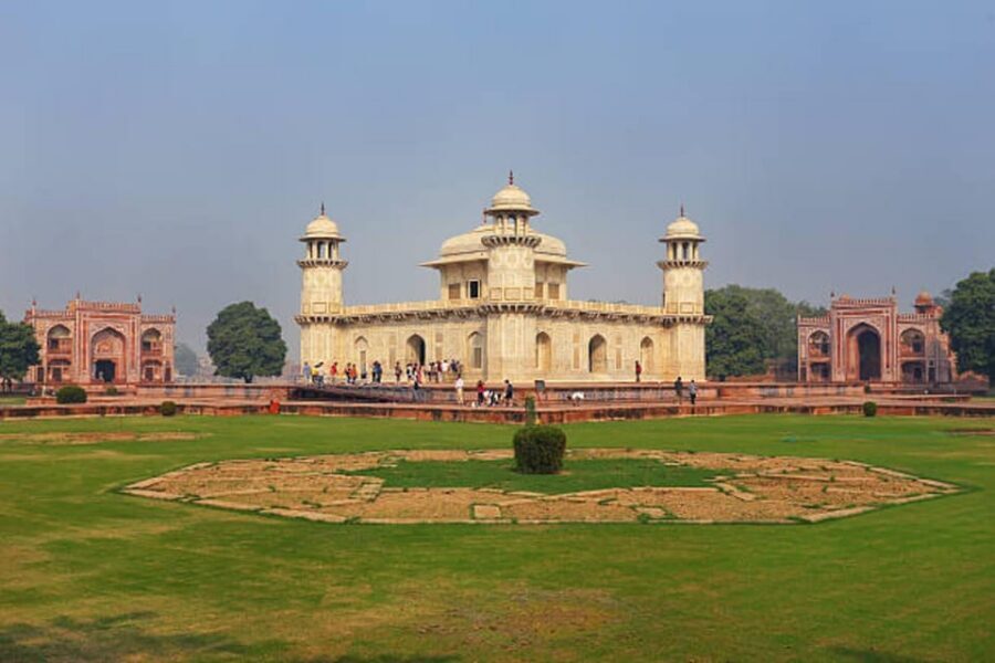 Agra fort, Baby Taj & Mehtab Bagh Express Ticket With Option - Price and Value: Is $11 a Smart Deal for Agra?