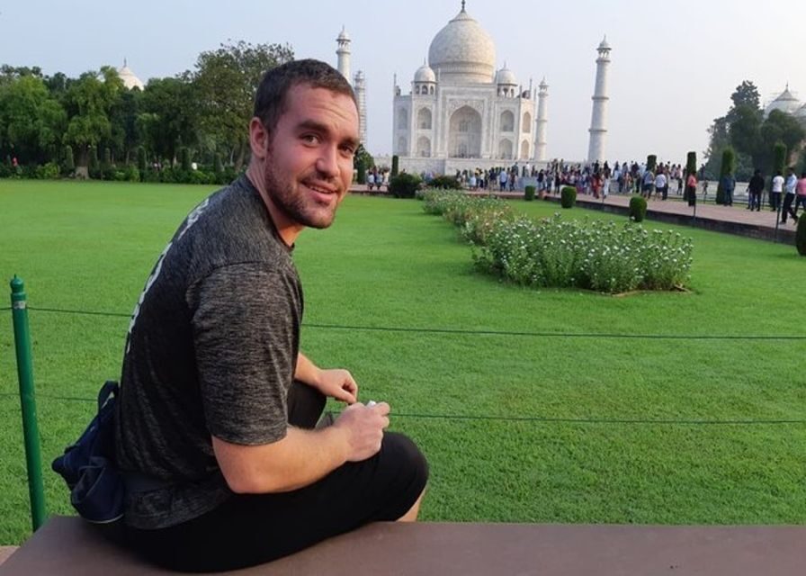 Agra: Guided Tour of Taj Mahal, Agra Fort and Fatehpur Sikri - Lunch and the spending reality: what’s included vs what costs extra