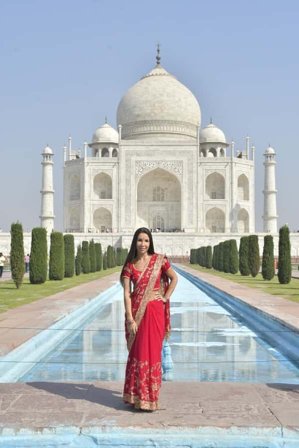 Agra: Premier Tour of Taj Mahal & Agra Fort All Inclusive - Private pickup and the calm start in Agra