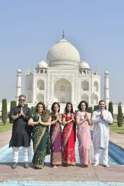 Agra: Taj Mahal Express Entry Tickets - Express entry that actually saves your day