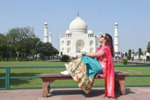 Agra: Taj Mahal & Mausoleum Skip-the-Line Tour with Options - The guided walk: mausoleum views, optical illusions, and smart photo timing