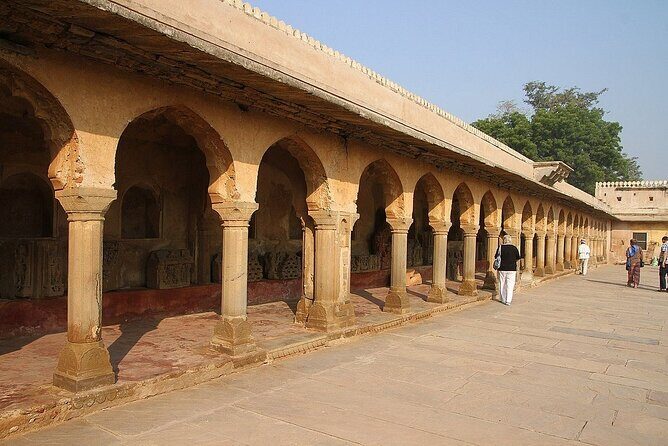Agra To Jaipur Drop Via Fatehpur Sikri & Chand Baori, Step Well - Fatehpur Sikri Highlights: What You’ll See and Why It’s Worth the Time