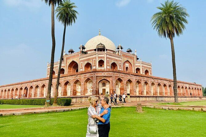 All Inclusive Full Day Old and New Delhi Tour with Entrance - Quick hits to know before you go