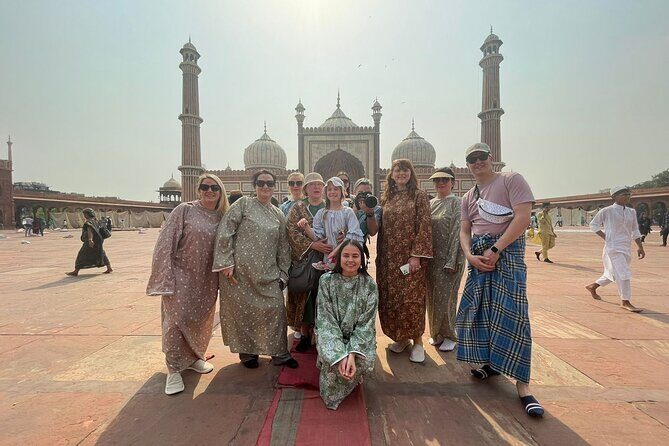 All Inclusive Full Day Old and New Delhi Tour with Entrance - Jama Masjid: Mughal scale that still works today