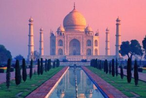 All-Inclusive Private Sunrise Taj Mahal & Agra City Tour - Taj Mahal sunrise: what to expect in the dark-to-golden window