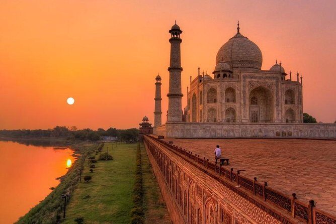 All-Inclusive Private Sunrise Taj Mahal & Agra City Tour - Price and value: is $133.81 per person worth it?