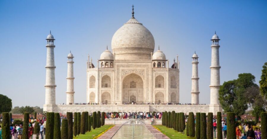 All Inclusive Private Taj Mahal Luxury Tour from Delhi - Agra Fort: Akbar’s 16th-century walls and what to notice