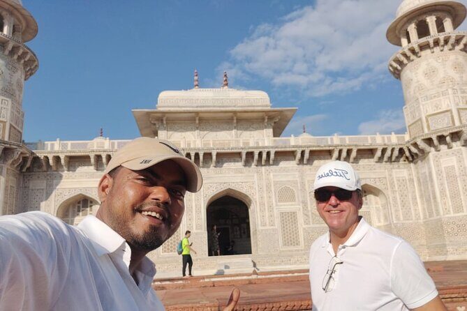 All Inclusive Taj Mahal, Fort & Baby Taj Tour from Delhi by Car - Lunch at a 5-star hotel: worth it when included, optional when not