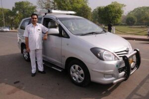 Arrival Meet & Assist service at Delhi Airport with optional Private transfer - Immigration Form Help and the Fastest Part of Your Arrival