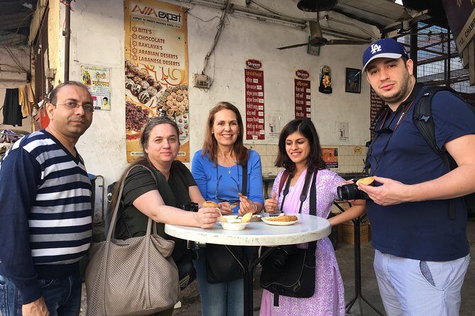 Breakfast Walk in Old Delhi - The rickshaw ride: practical fun in the middle of tight streets