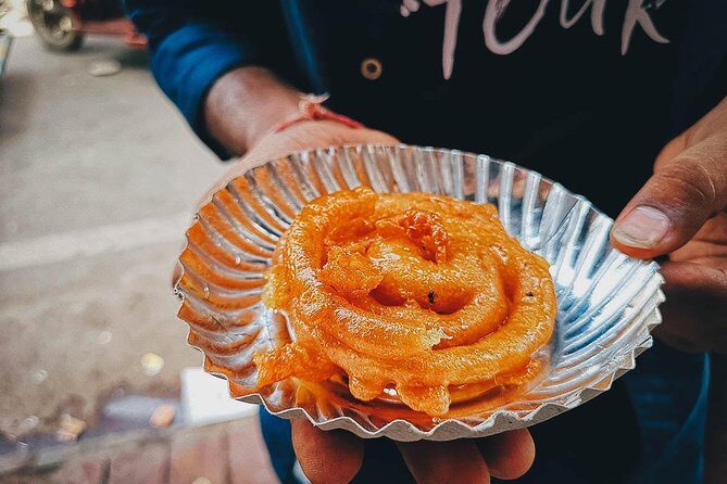 Chandni Chowk Delhi Food Tour with 15+ Tastings - Spice market stops and desserts: building flavor beyond the classics