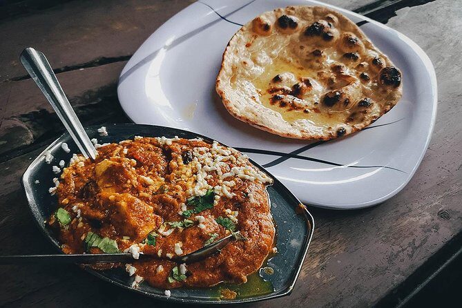 Chandni Chowk Delhi Food Tour with 15+ Tastings - Meeting outside Lal Quila Metro: start point that actually helps