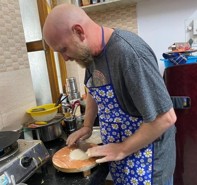 Cooking class and dinner with Rekha family with full meals - Cooking your vegetarian meal: the dishes you’ll make and what to watch for