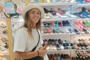 Customized Half Day or Full Day Delhi Shopping Tour with Female Consultant - Price and Logistics: What You’re Really Getting for $56