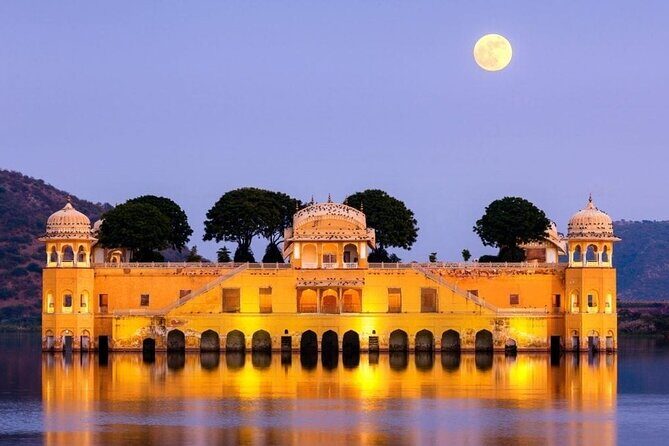 Day Tour Of Jaipur With Driver & Car - Hawa Mahal stop: the Palace of the Winds, built for sight and angles