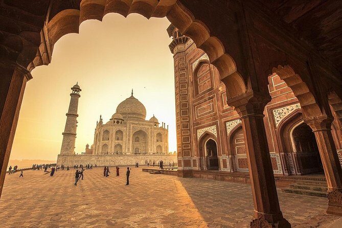 Delhi to Agra Taj Mahal Private Day Trip by Superfast Train - How the Delhi–Agra Train Day Works (Gatimaan Express Timing)