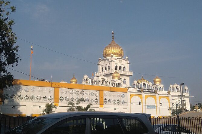 Delhi's historical 7 hours experience tour - Jama Masjid, Humayun’s Tomb, and Qutub Minar: the Mughal spine