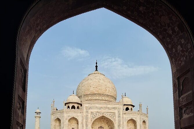 Exclusive Sunrise Taj Mahal Excursion from Delhi all Inclusive - Agra Fort at noon: where the power moved
