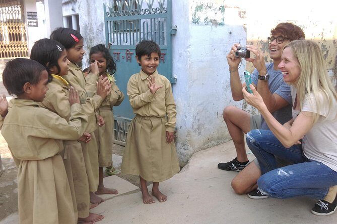 Experience Varanasi Tour: 3 Days Private Guided Tour - Why this Varanasi tour works: water, streets, and meaning