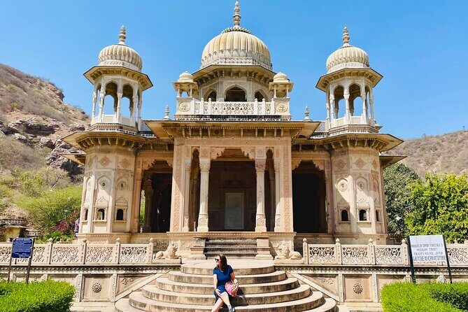 Explore Full Day Jaipur Guided Tour by Car with Guide - Panna Meena ka Kund: the stepwell that rewards close looking