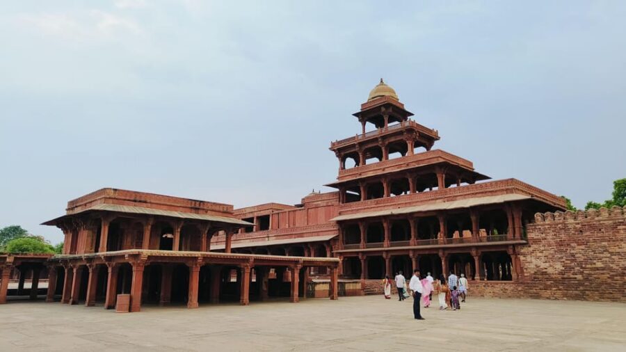 From Agra : Fatehpur Sikri Sightseeing by Private Car - Should you book this Fatehpur Sikri private-car day trip?