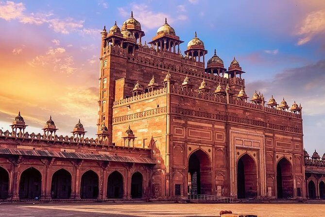 From Agra: Private Fatehpur Sikri Tour sightseeing All Inclusive - Small Practical Notes: Walking, Mosque Offerings, Vendors, and Pace