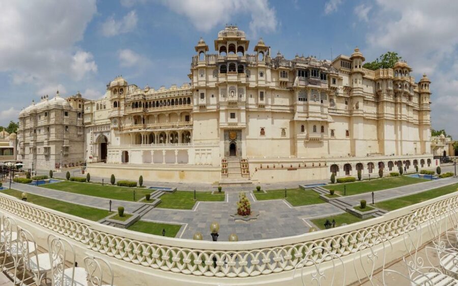 From Delhi: Jaipur Private Tour with Guide & Hotel Pickup - Price and Value at Around $33: What’s Included, What’s Extra