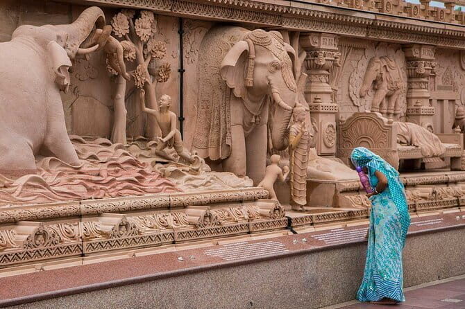 From Delhi: Overnight Taj Mahal & Agra City Tour by Car - Fatehpur Sikri: The Ghost Town Excursion That Adds Meaning