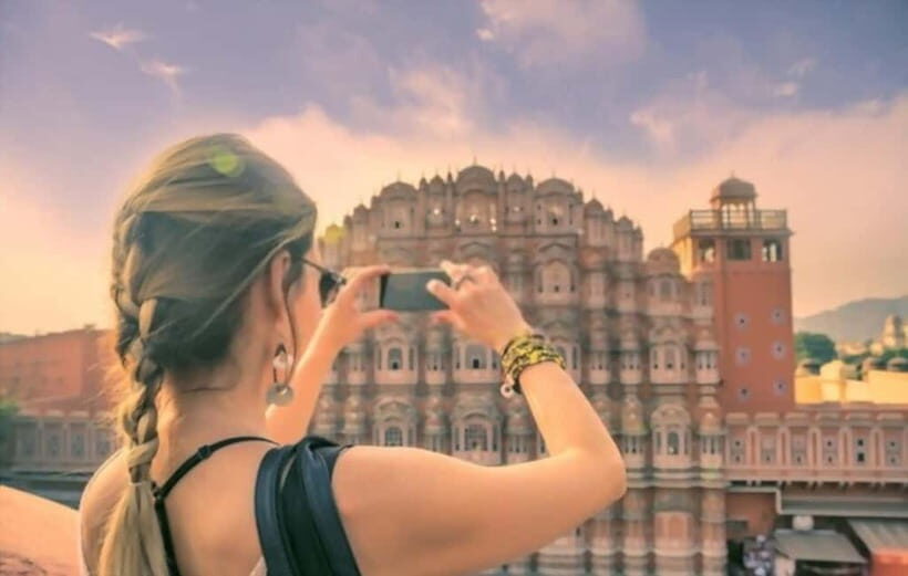 From Delhi: Private Full-Day Jaipur Highlights Tour - Hawa Mahal’s honeycomb façade: a short stop with big visual payoff