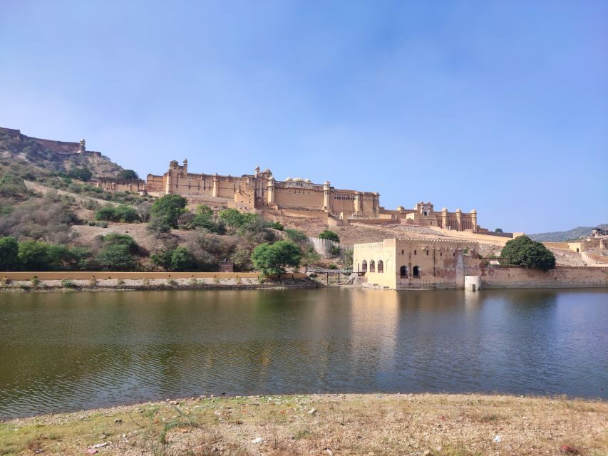 From Delhi: Private Jaipur & Amber Fort Guided Tour by Car - Jal Mahal from outside: yes, you can’t enter, and that’s still okay