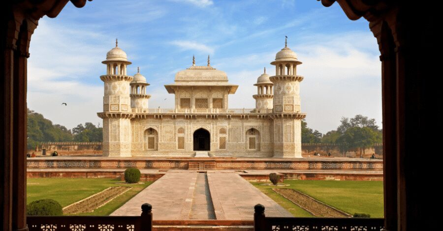 From Delhi: Private Taj Mahal & Agra Day Trip by Car or Rail - Where you’ll start and where you’ll end: pickup and drop-off zones