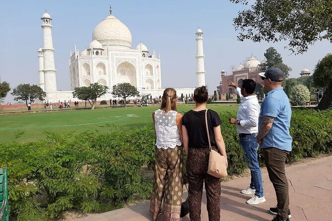 From Delhi: Private Taj Mahal Sunrise, Baby Taj & Fort Tour - Lunch in a 5-Star Restaurant: The Smart Reset