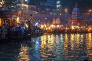 From Delhi: Rishikesh and Haridwar Day Trip - Rishikesh: Ram Jhula, temples, and the Beatles Ashram