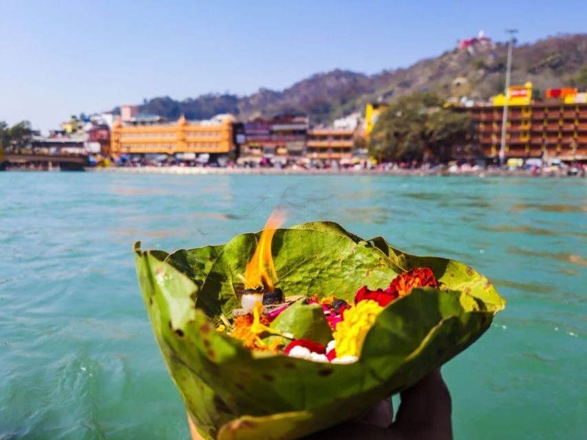 From Delhi: Rishikesh and Haridwar Day Trip - Triveni Ghat and an hour of yoga you can actually feel