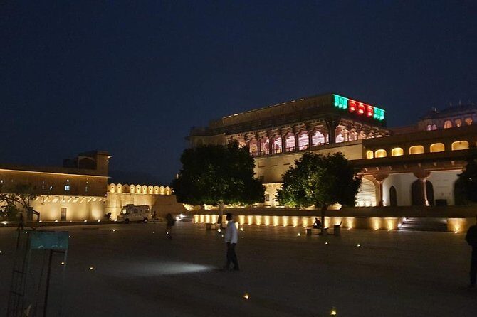 From Delhi: Same Day Amer Fort & Jaipur Tour By Car - Jal Mahal on the lake: a quick view, different ticket rules