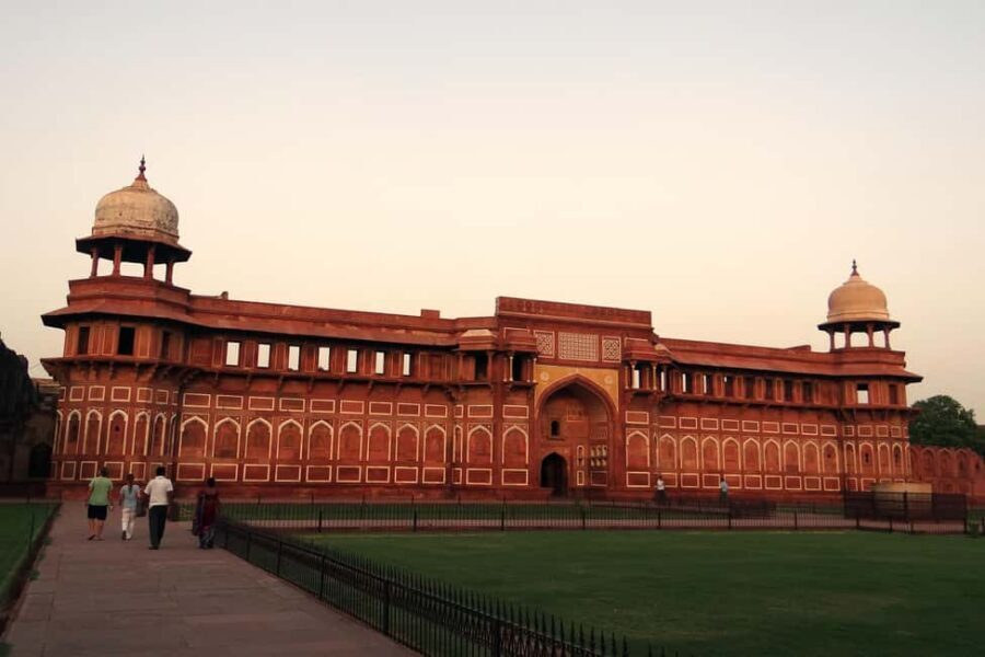 From Delhi: Taj Mahal & Agra Fort Shared Group Tour - Group size reality: private group, but not always just your party