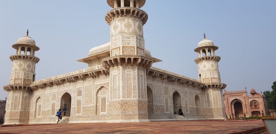 From Delhi: Taj Mahal & Agra Tour with Lunch at Marriott - Baby Taj (Itimad-ud-Daulah): the calmer marble stop