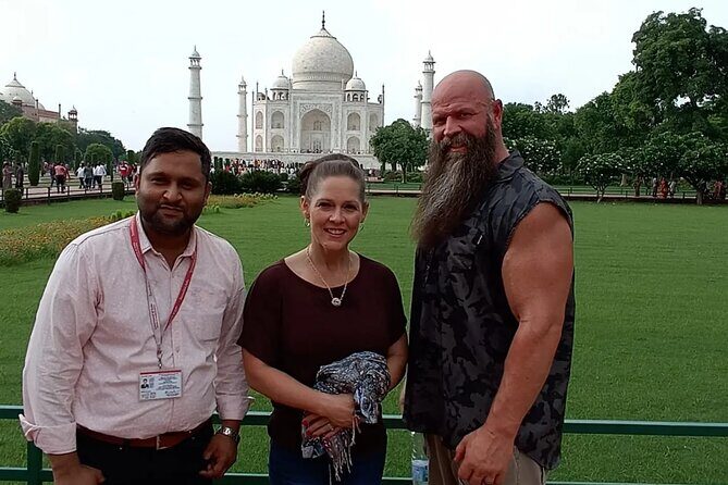From Delhi Taj Mahal and Agra Tour by Car - Door-to-Door Pickup: From Your Spot in Delhi to Agra