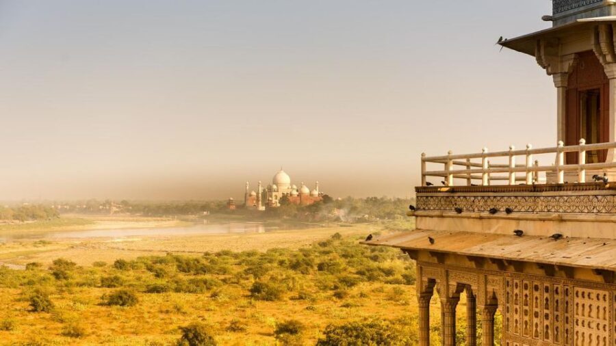 From Delhi: Taj Mahal Sunrise and Agra Fort Private Tour - Breakfast at DoubleTree by Hilton Agra: when the 5-star option pays off