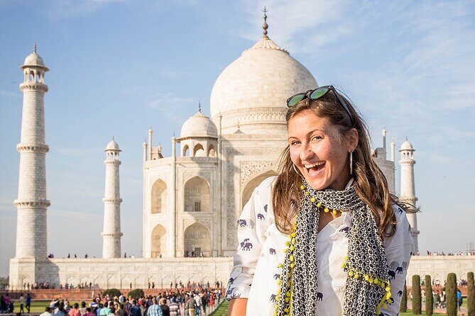 From Delhi: Taj Mahal Sunrise Tour with Elephant SOS Center - Breakfast and lunch timing at DoubleTree and a 5-star buffet option