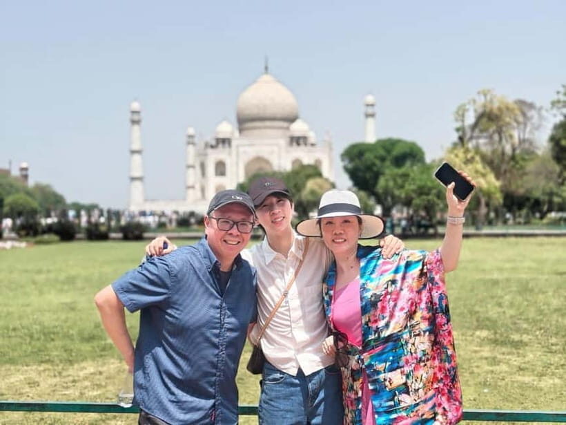 From Jaipur: Taj Mahal & Agra Private Guided Day Tour - Queue-jump and entry flow: making the day feel efficient
