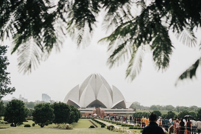 Full Day 8 Hours Old and New Delhi City Tour. - Old Delhi First: Turning 8AM Into Real Culture