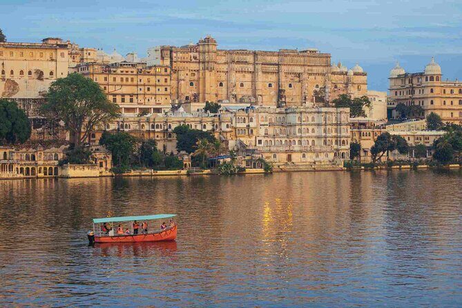 Full-Day Private Udaipur Sightseeing Tour with optional Guide - City Palace on the lake: views, weaponry, and royal weirdness