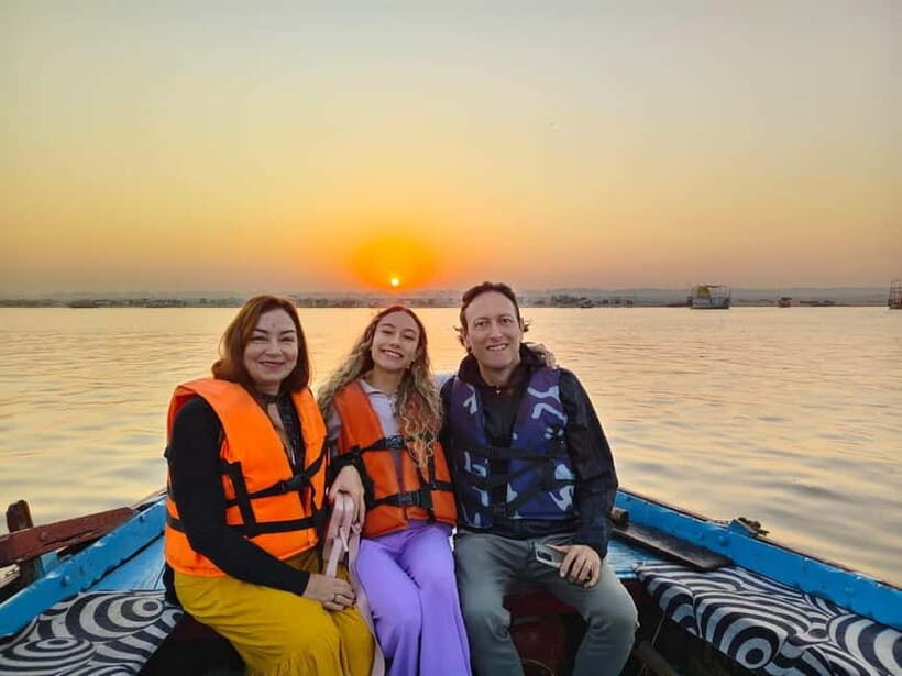 Full-day private Varanasi tour with AC car, boat & Sarnath - Old Varanasi on foot: Kashi Vishwanath and the meaning behind the alleys